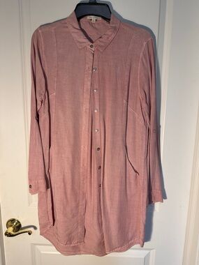 tea n rose Dusty Rose Long Sleeve Button-Down Tunic